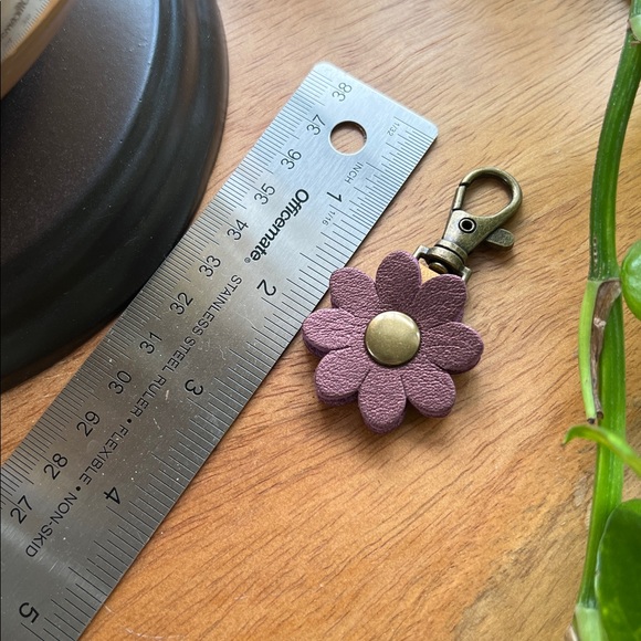 Handmade Wristlet / Grab Strap with matching Zipper-Pull! - Picture 8 of 10